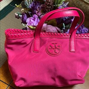 Tory Burch Bright Pink Nylon Leather Trim Small Crossbody NWOT with Logo